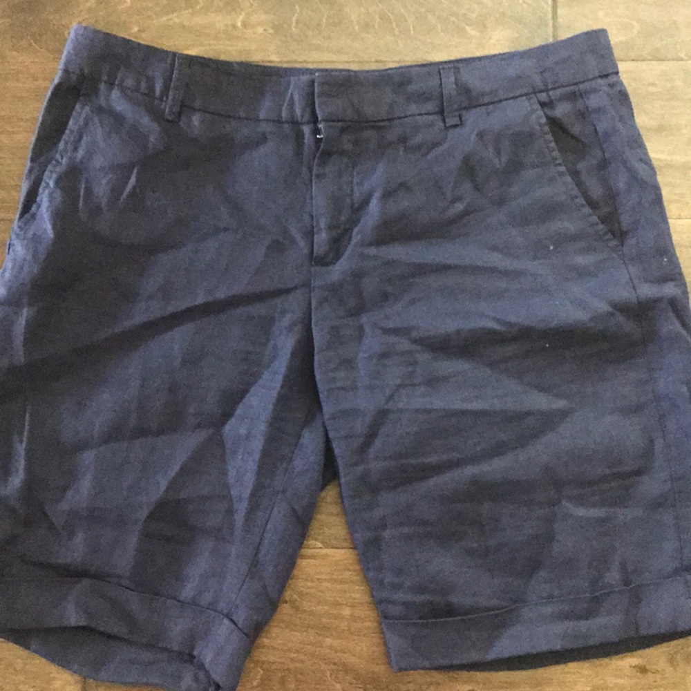 Navy Linen Gap cuffed shorts